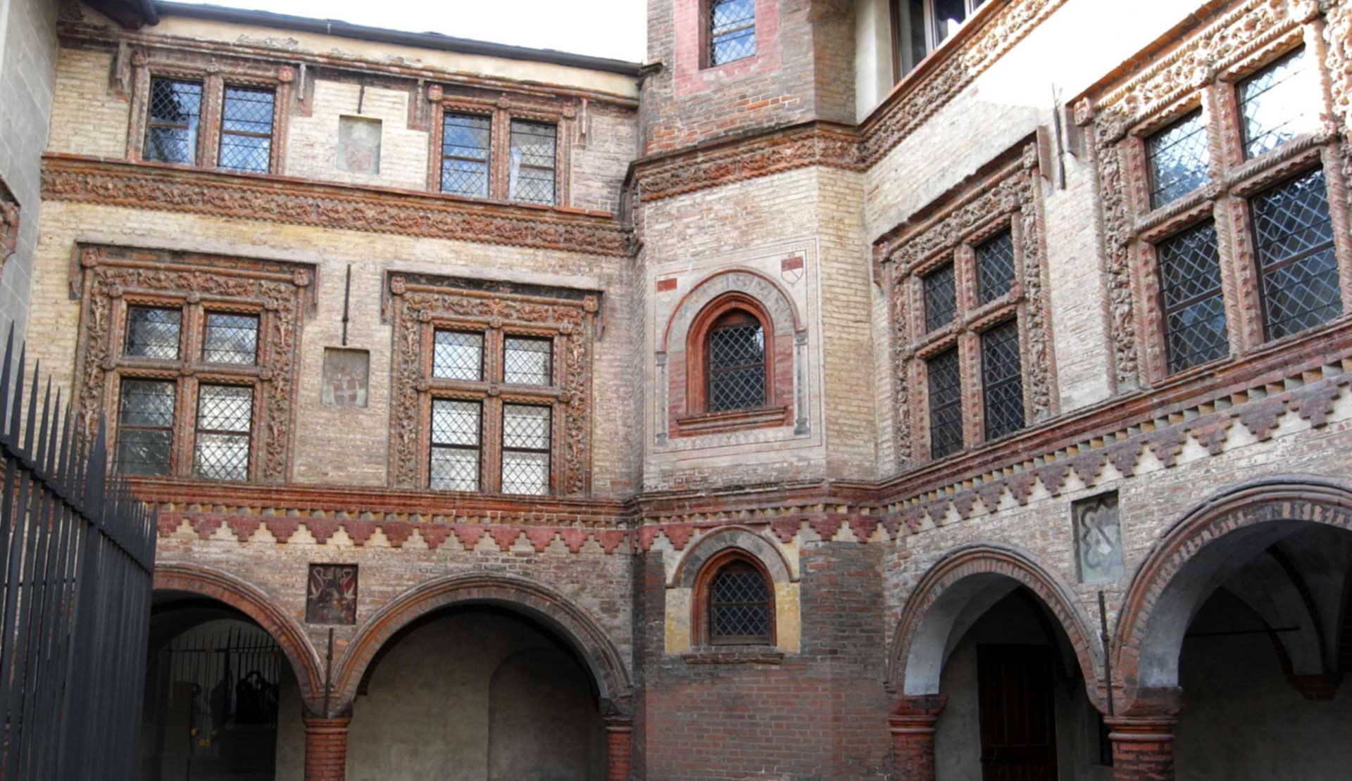 aosta centro attrazioni e monumenti