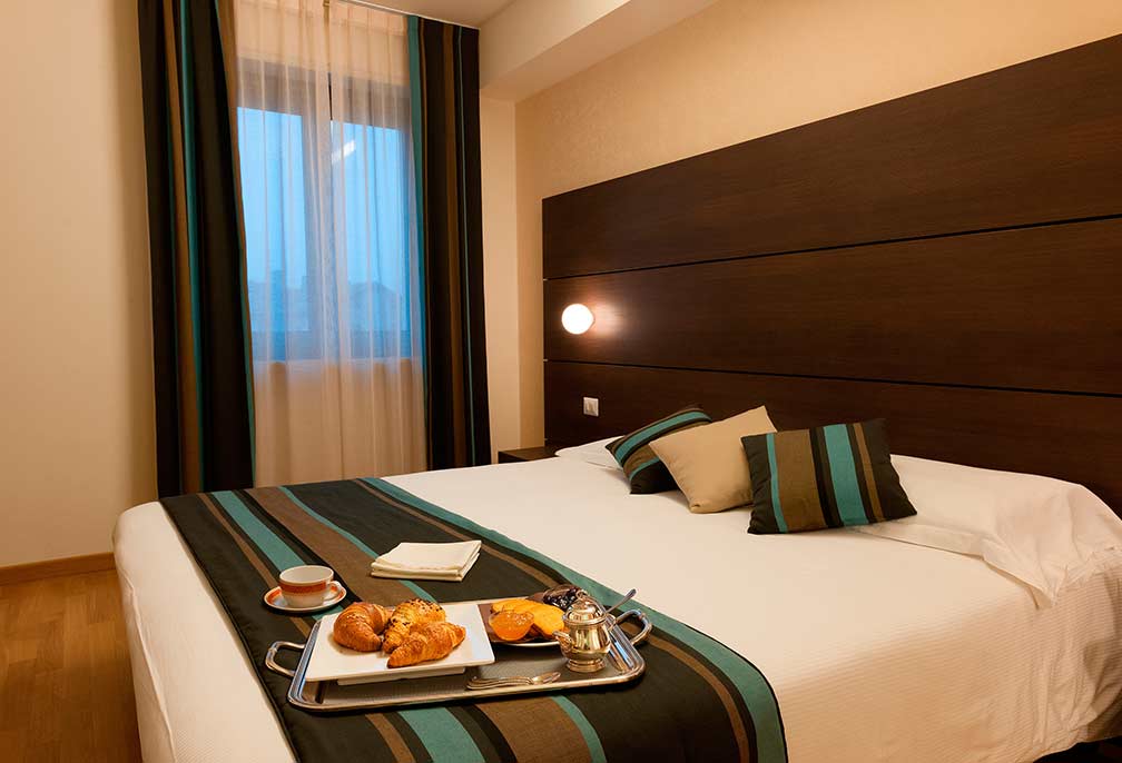 tripla hotel aosta centro
